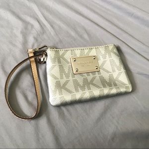 🧡Michael Kors Wristlet🧡